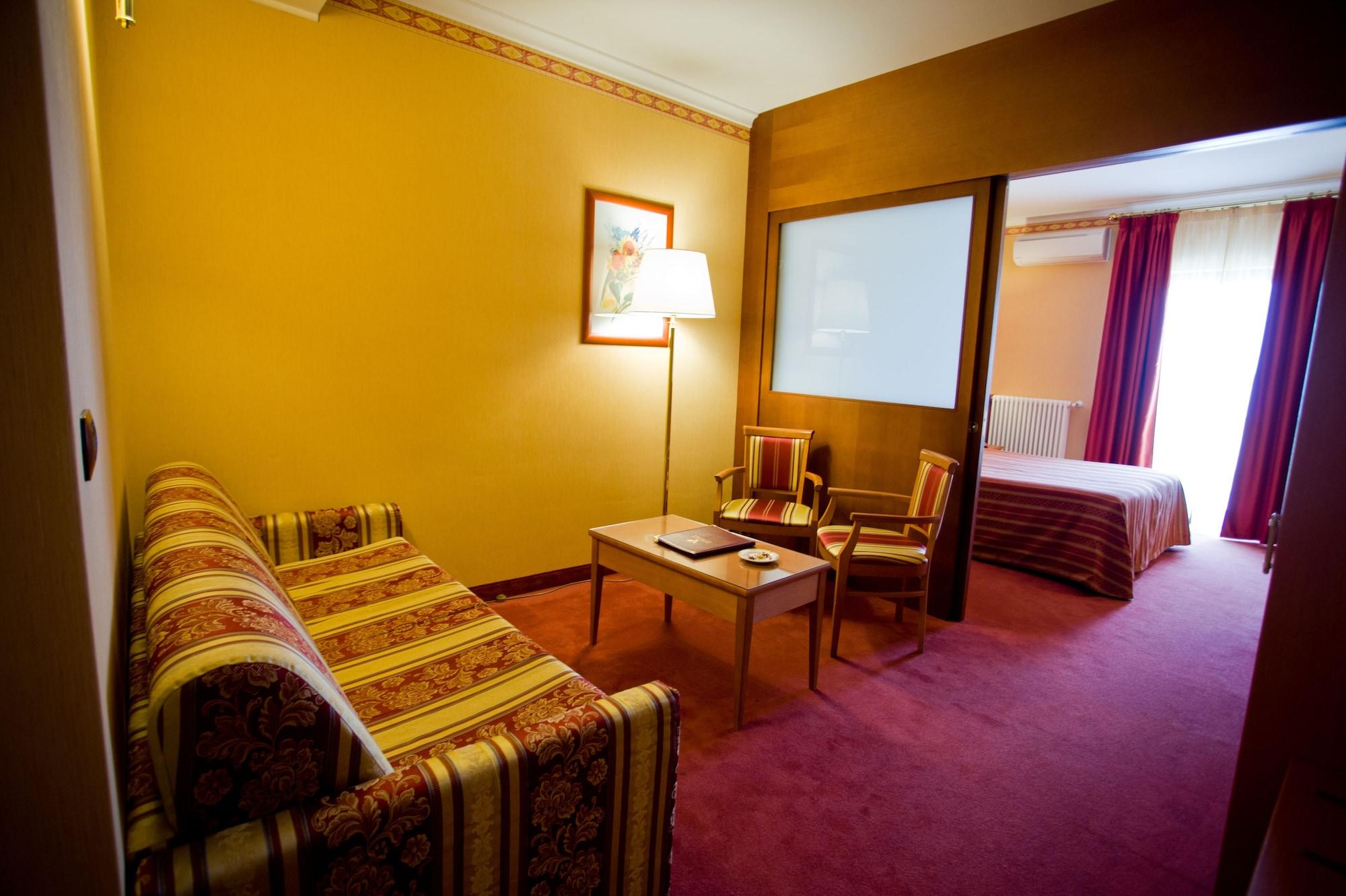 Palace Hotel San Michele Monte SantʼAngelo Esterno foto