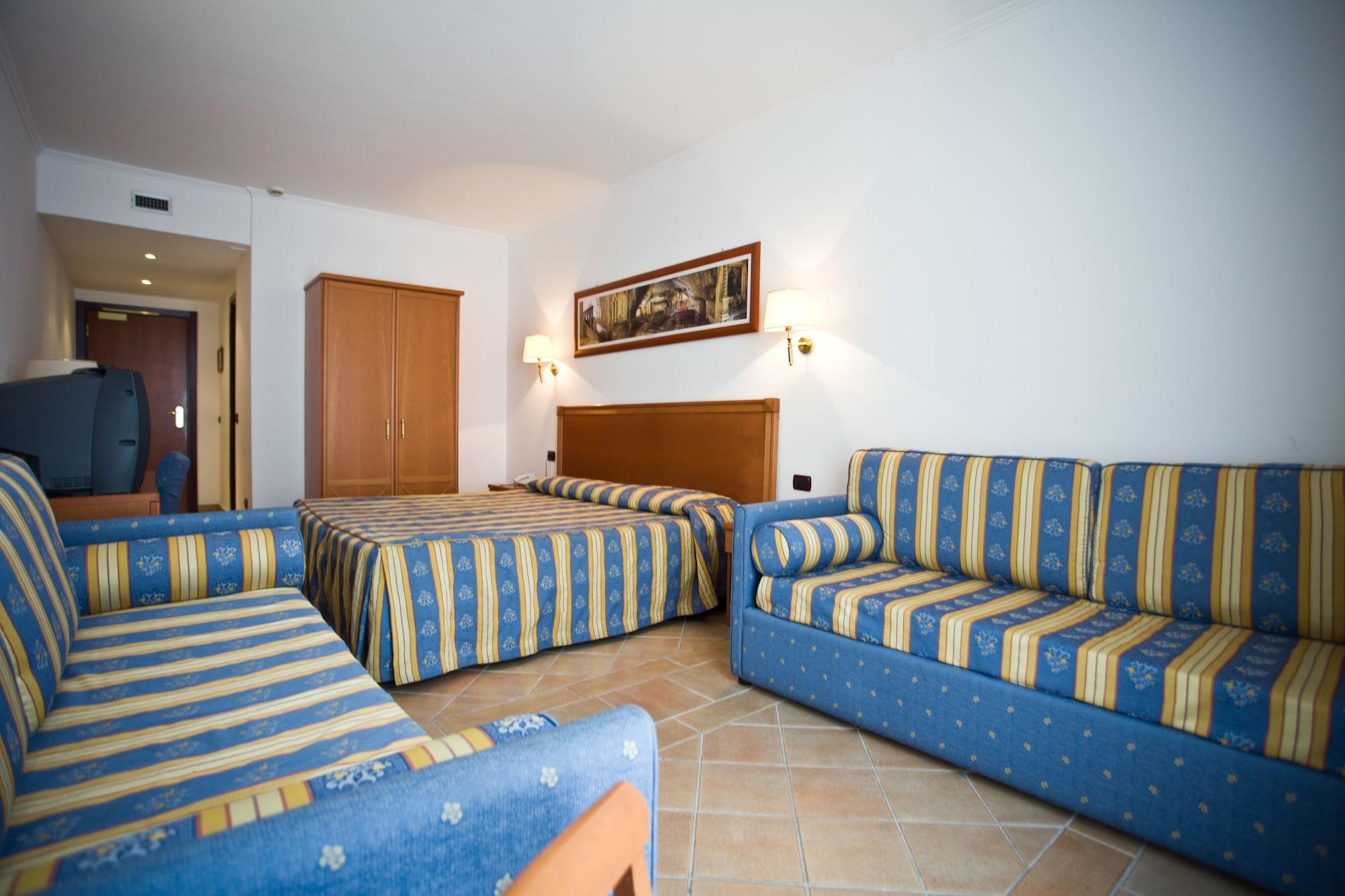 Palace Hotel San Michele Monte SantʼAngelo Esterno foto
