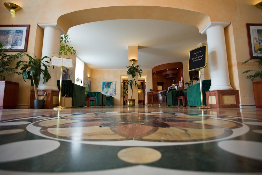 Palace Hotel San Michele Monte SantʼAngelo Esterno foto
