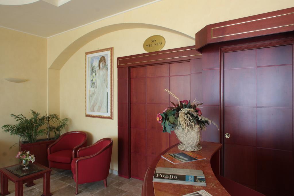 Palace Hotel San Michele Monte SantʼAngelo Esterno foto